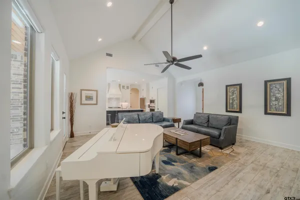 $875,000 | 511 Lost Creek Circle, Longview, TX 75605