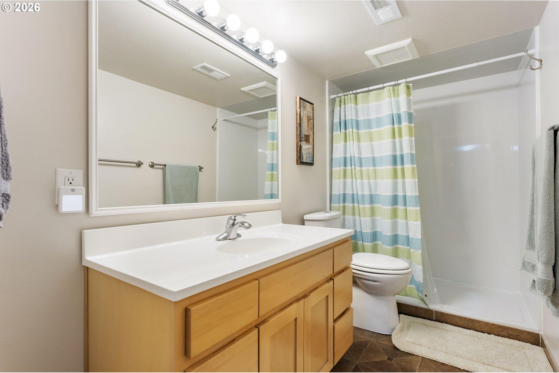 1941 Kilkenny Road Lake Oswego, OR 97034 - Photo 16 of 24 Gallery Image 16