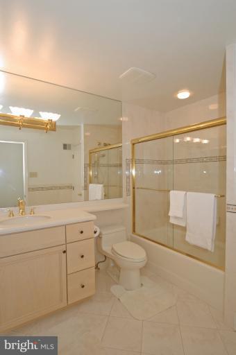 5634 Oldchester Road Bethesda, MD 20814 - Photo 2 of 28 Bath