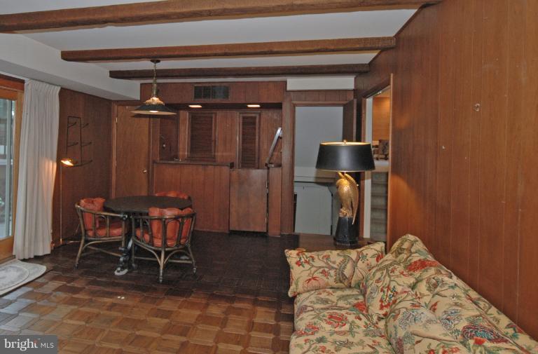 5634 Oldchester Road Bethesda, MD 20814 - Photo 3 of 28 Family Room