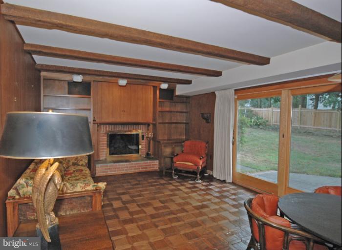 5634 Oldchester Road Bethesda, MD 20814 - Photo 6 of 28 Family Room