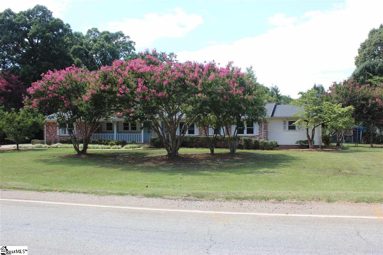 206 Hammett Bridge Road Greer, SC 29650 - Photo 1 of 11 Gallery Image 1