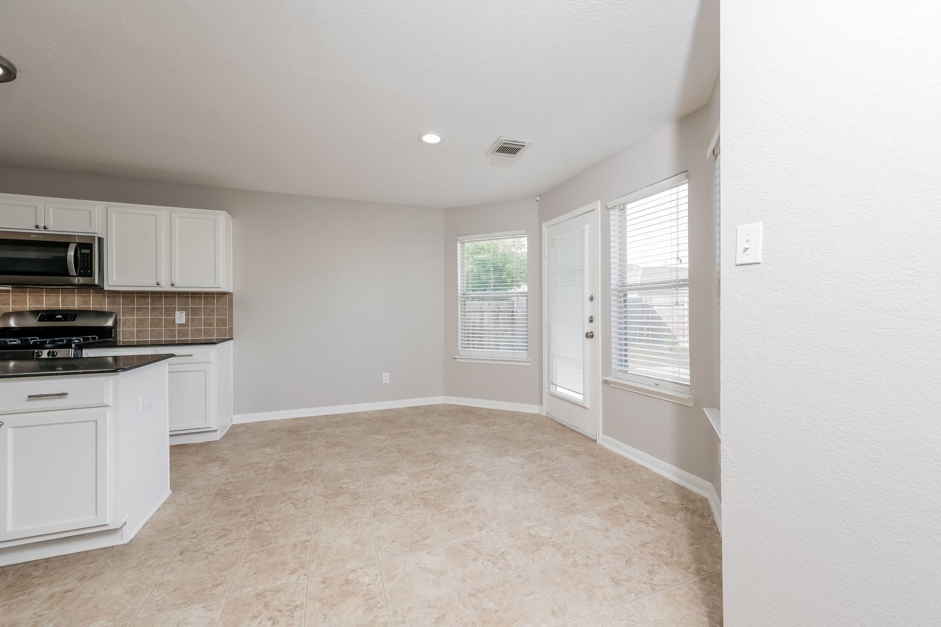 3330 Legends Mill Drive Spring, TX 77386 - Photo 7 of 17