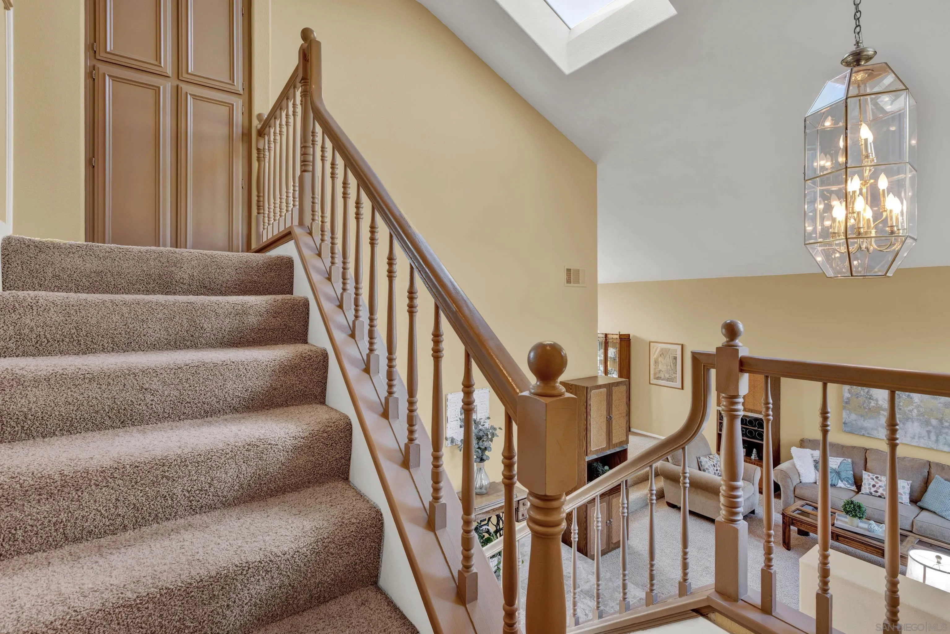 15550 Garden Road Poway, CA 92064 - Photo 24 of 48 a view of entryway and hall with wooden floor