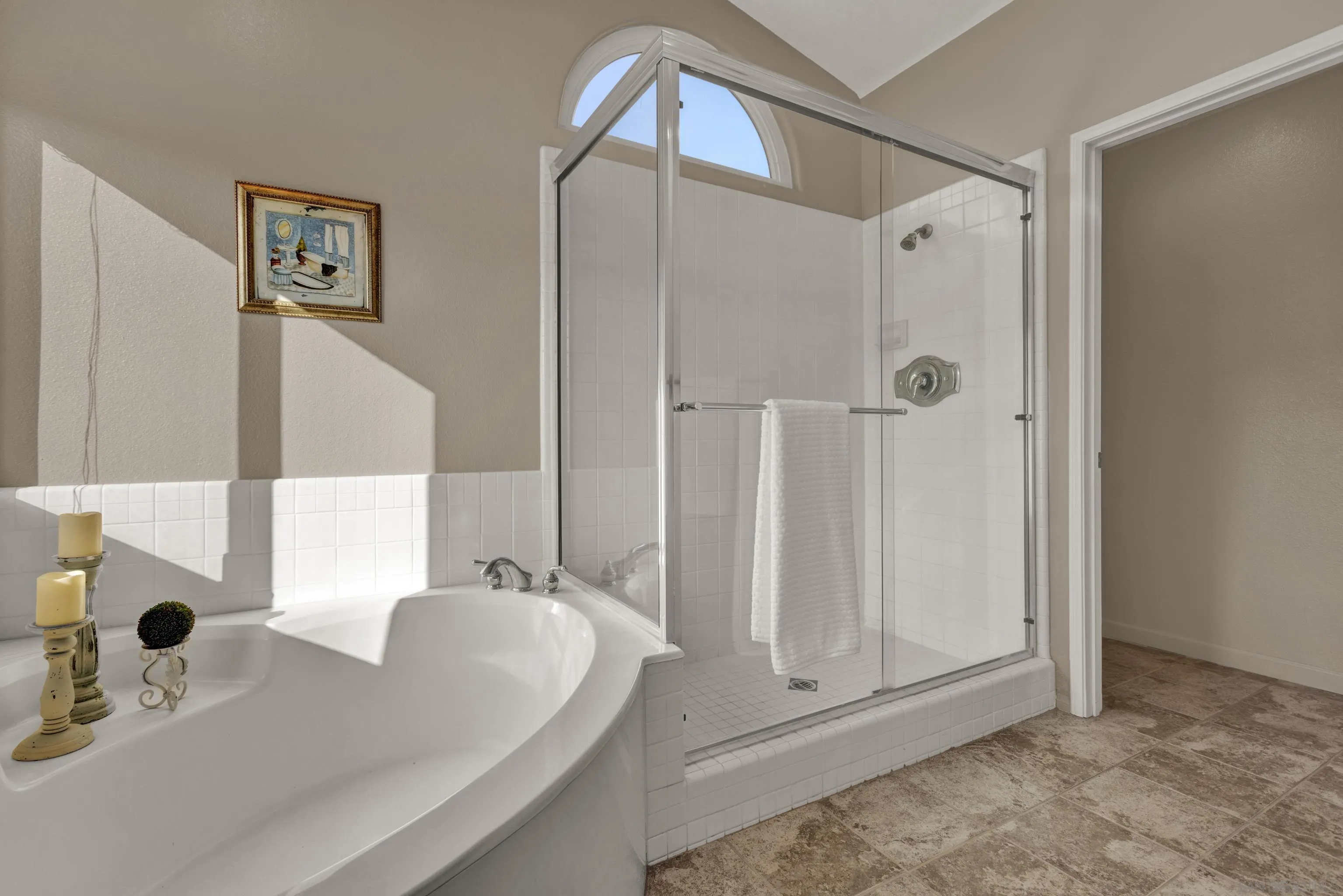 15550 Garden Road Poway, CA 92064 - Photo 30 of 48 a bathroom with a tub and a sink