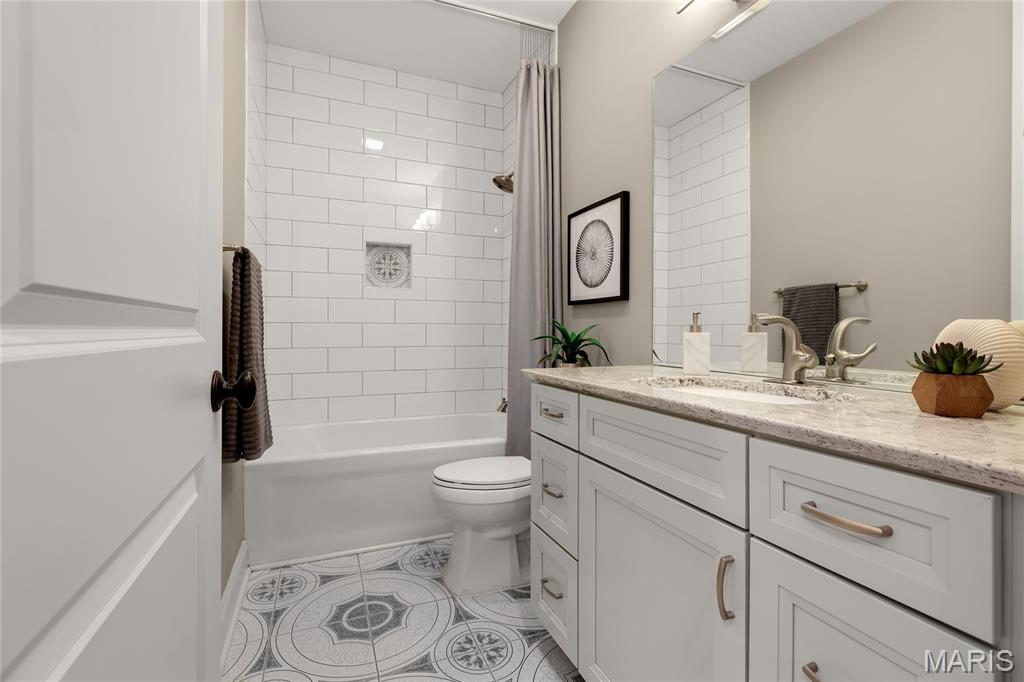 14422 Rue De Gascony Chesterfield, MO 63017 - Photo 22 of 38