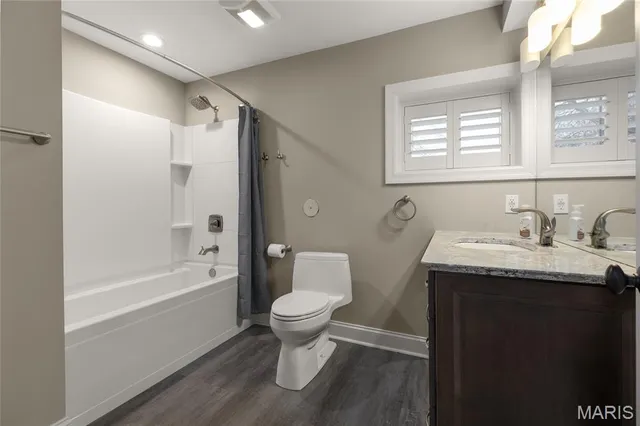 $800,000 | 14422 Rue De Gascony, Chesterfield, MO 63017