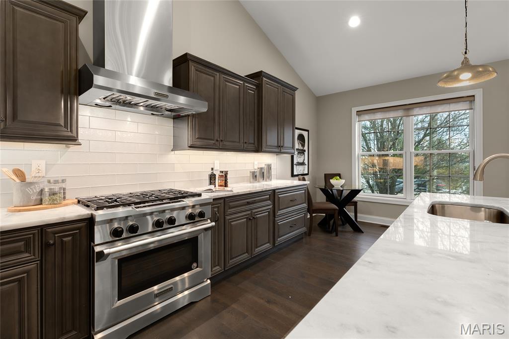 14422 Rue De Gascony Chesterfield, MO 63017 - Photo 9 of 38