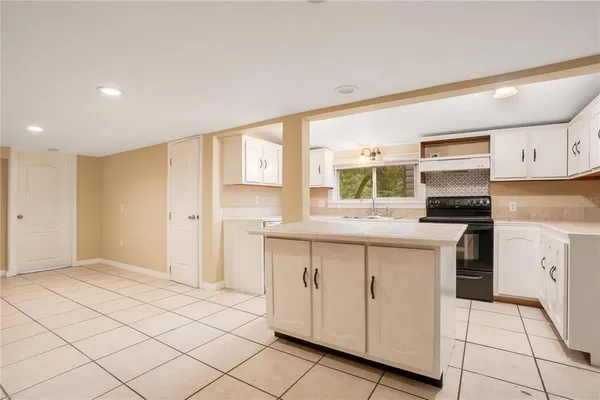 $1,700 | 38341 Palm Grove Drive, Zephyrhills, FL 33542