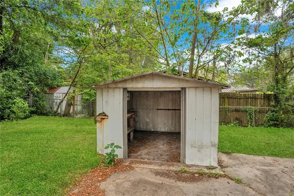 $1,700 | 38341 Palm Grove Drive, Zephyrhills, FL 33542