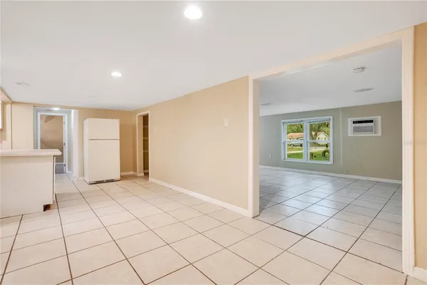 $1,700 | 38341 Palm Grove Drive, Zephyrhills, FL 33542