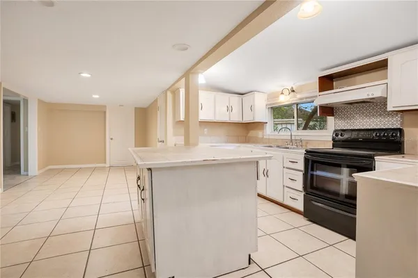 $1,700 | 38341 Palm Grove Drive, Zephyrhills, FL 33542