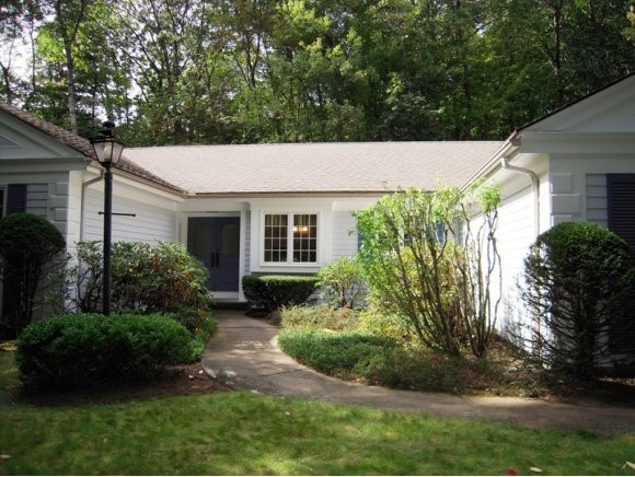20 Buttonwood Road Bedford, NH 03110 - Photo 1 of 1
