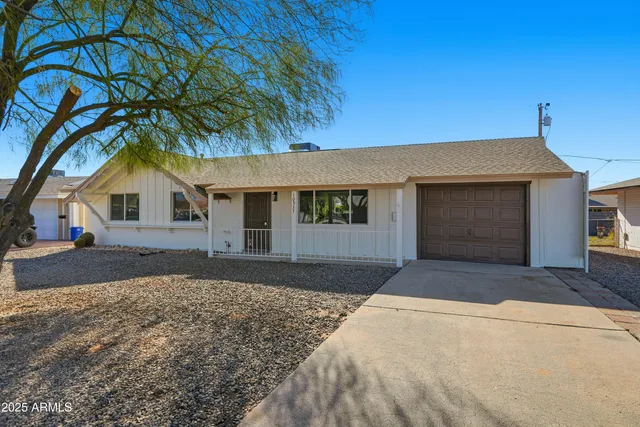 $329,990 | 10537 West La Jolla Drive, Sun City, AZ 85351