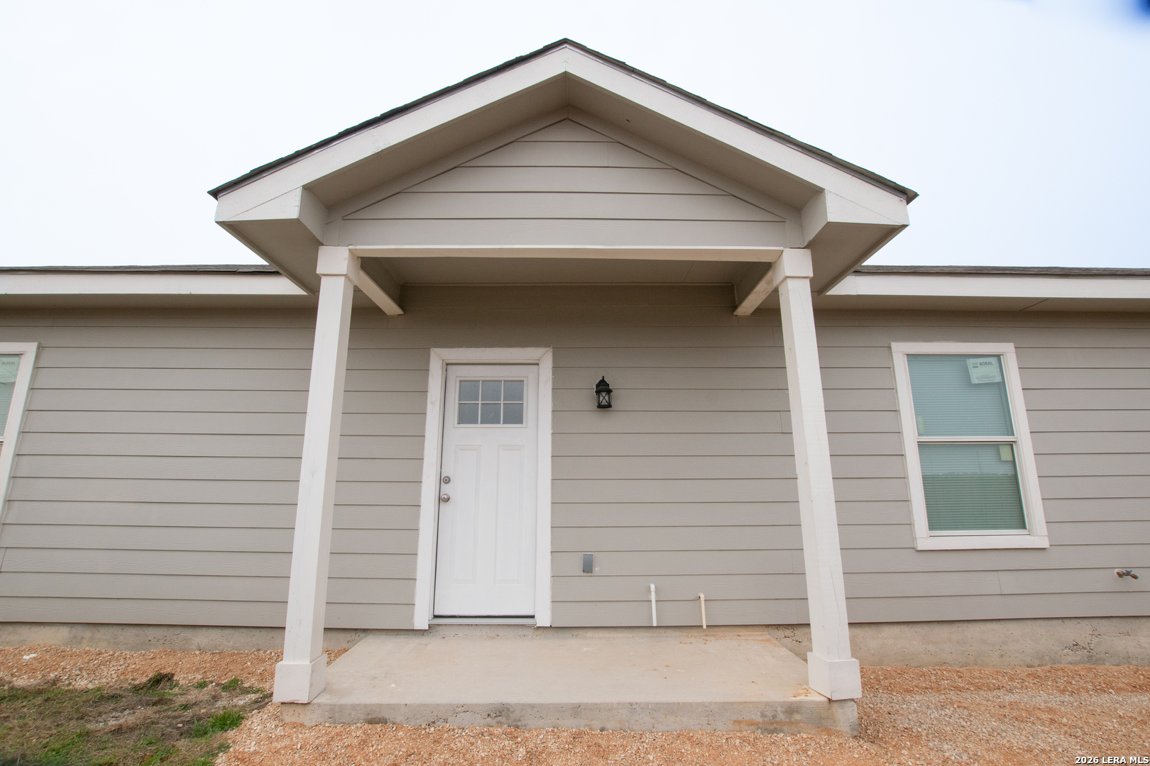 2621 Pahmeyer Road New Braunfels, TX 78130 - Photo 6 of 28 a front view of a house