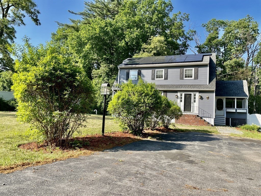 44 Toll Road Salisbury, MA 01952 - Photo 3 of 34