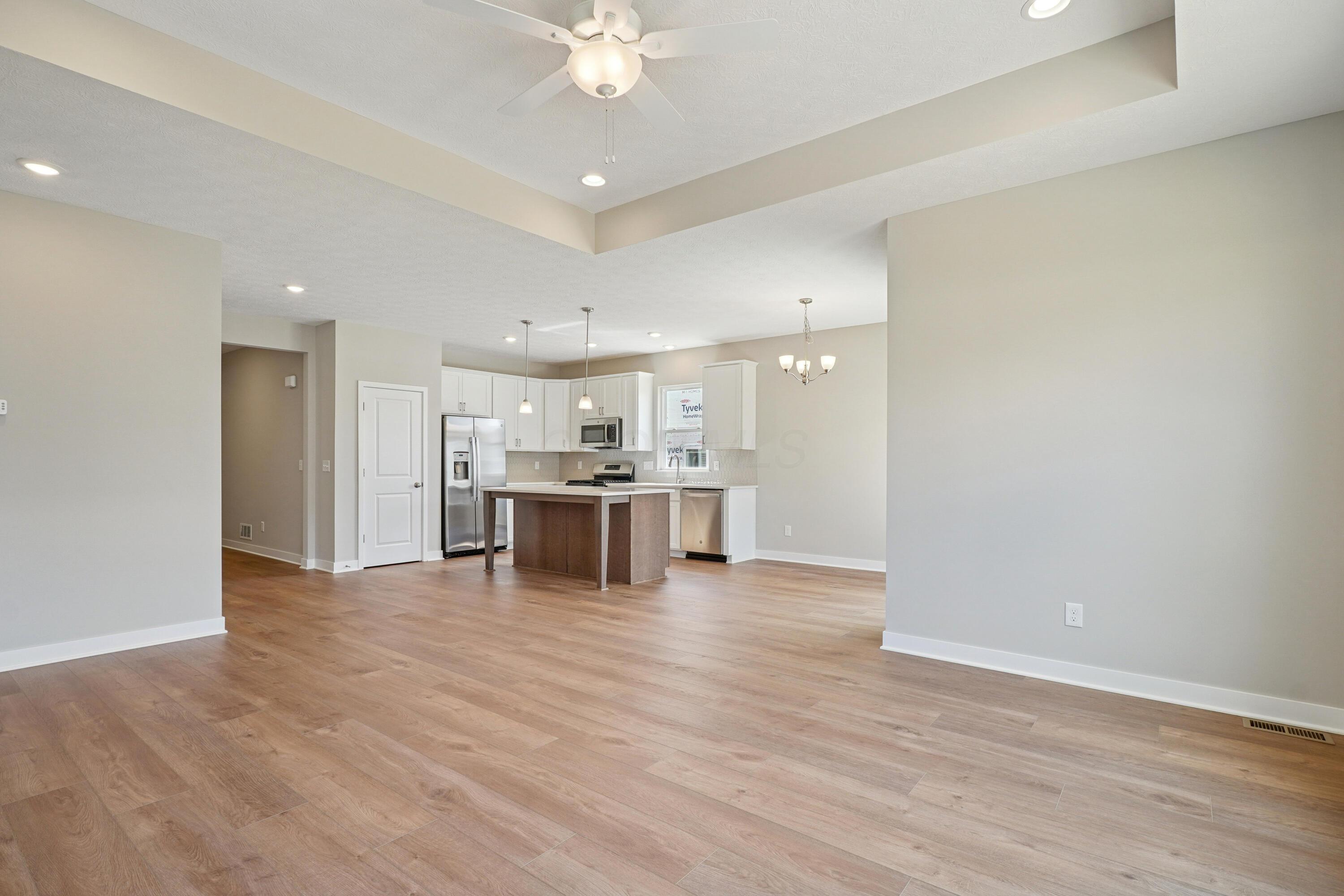 308 Reign Way Pataskala, OH 43062 - Photo 16 of 35 Living Room