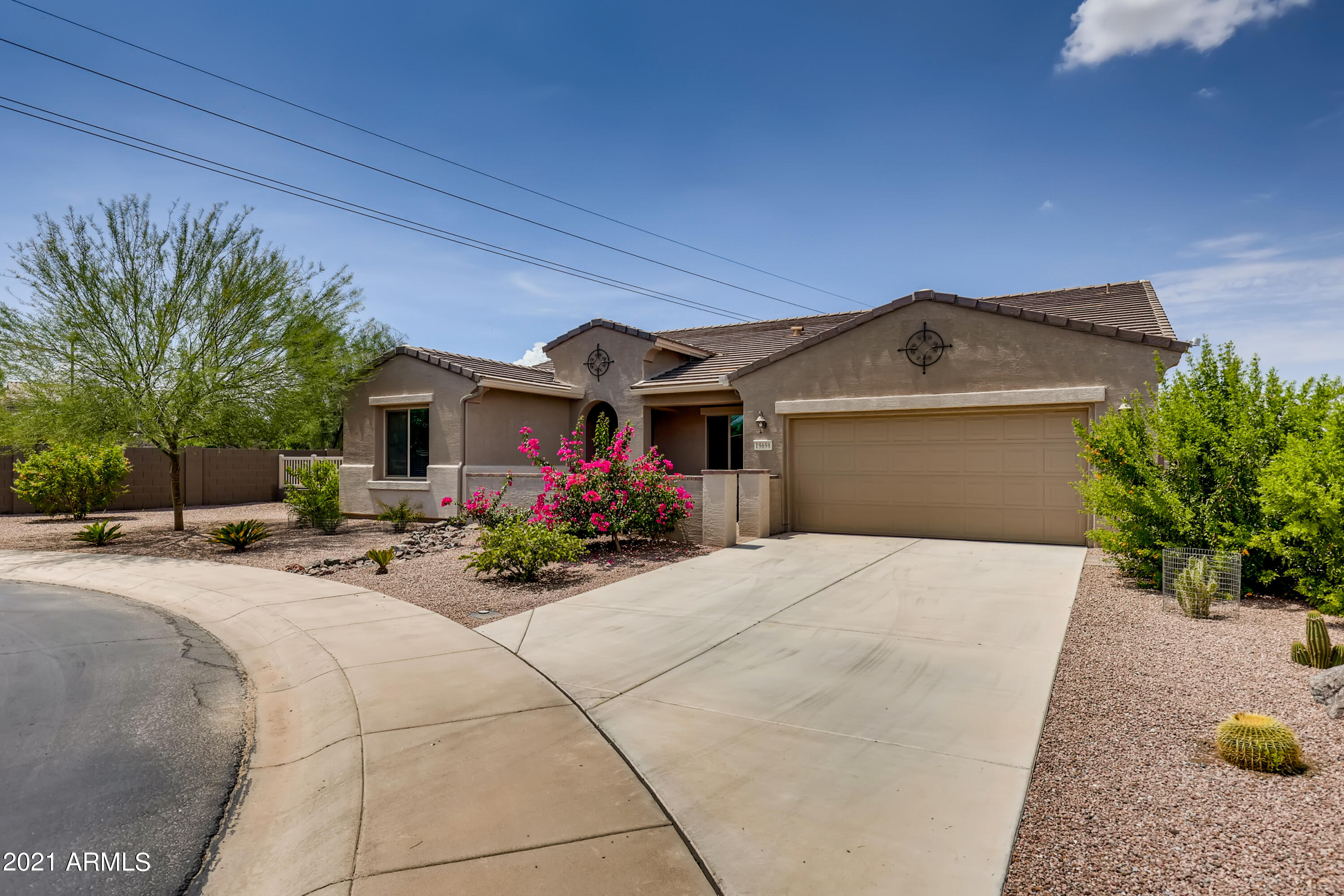 19698 North Flamingo Road Maricopa, AZ 85138 - Photo 2 of 33 1-991481206-02 Exterior Front
