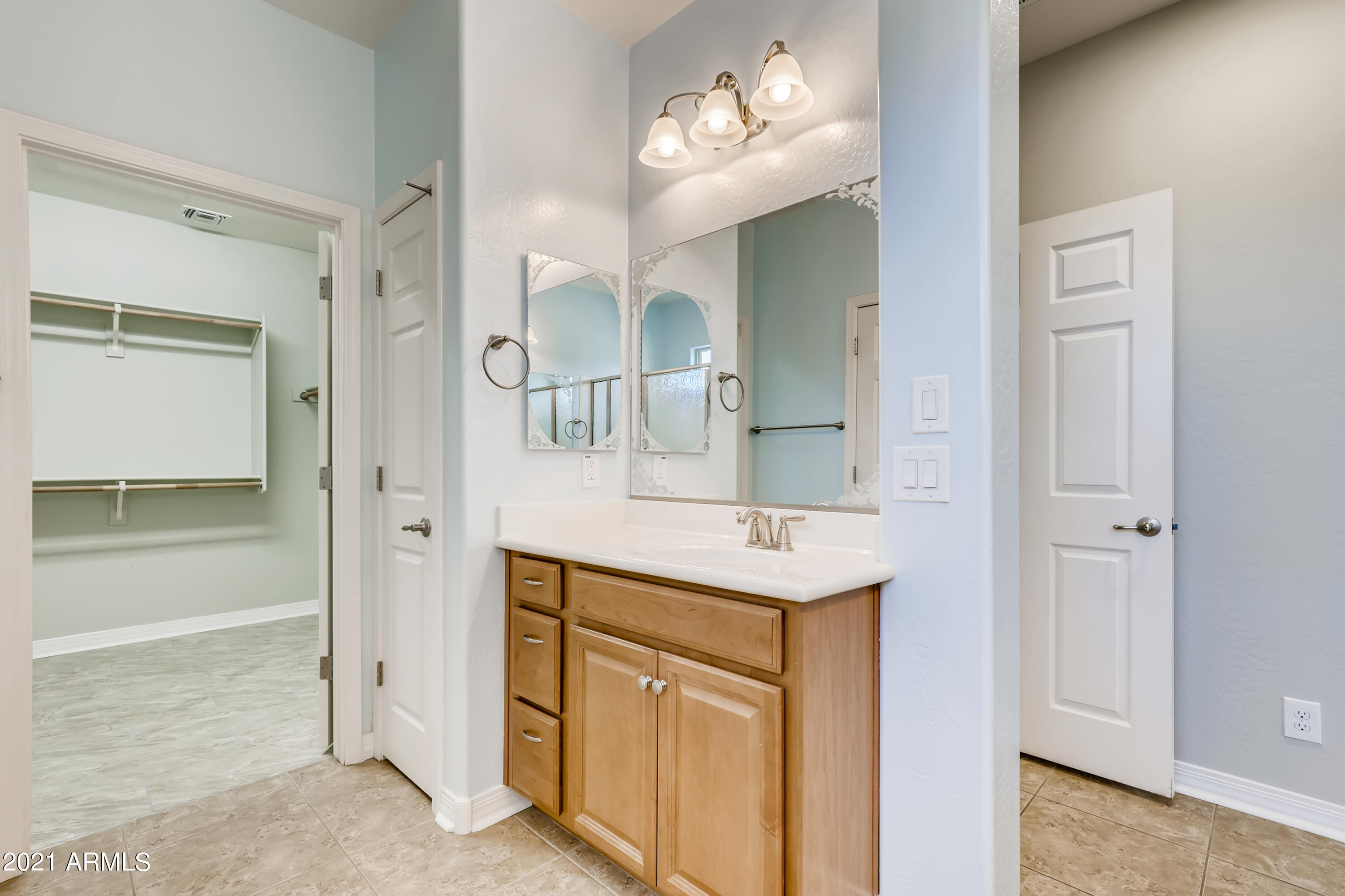 19698 North Flamingo Road Maricopa, AZ 85138 - Photo 21 of 33 20-501238935-46 Primary Bathroom