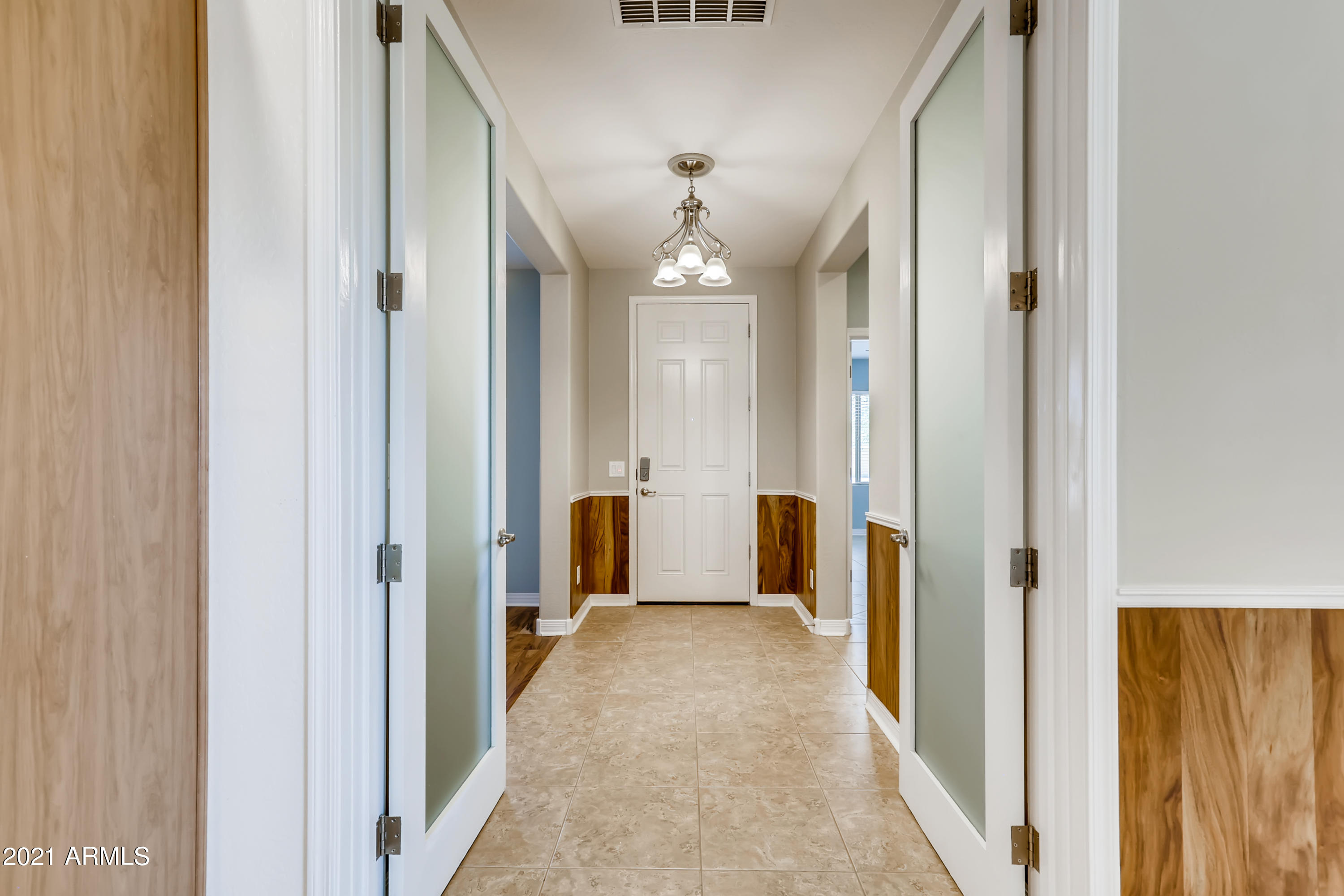 19698 North Flamingo Road Maricopa, AZ 85138 - Photo 6 of 33 5-290435719-18 Foyer