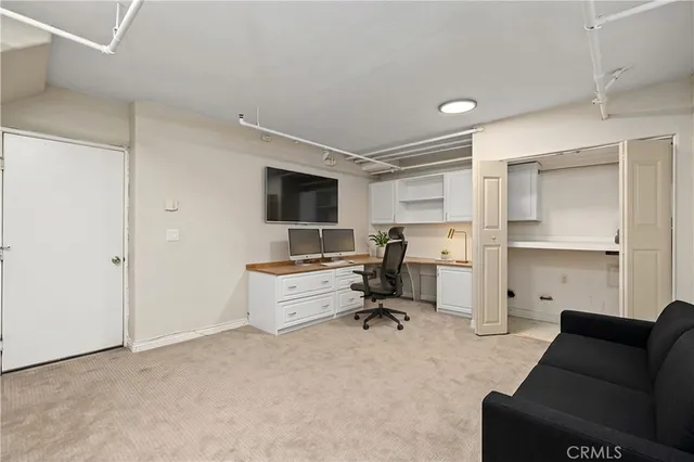 $879,000 | 14535 Margate Street, Unit 13, Sherman Oaks, CA 91411