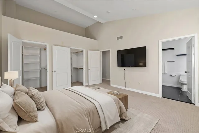 $879,000 | 14535 Margate Street, Unit 13, Sherman Oaks, CA 91411