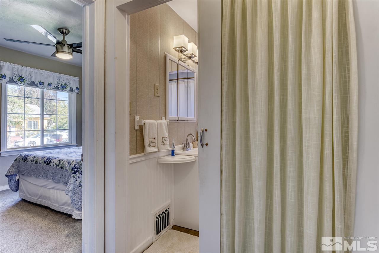330 Claremont Street Reno, NV 89502 - Photo 22 of 39 Photo 22
