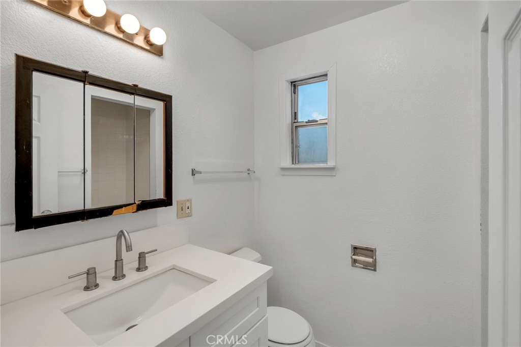 13189-13193 Begonia Road, Unit 2 Victorville, CA 92392 - Photo 16 of 25 13193 Begonia Rd. Bathroom
