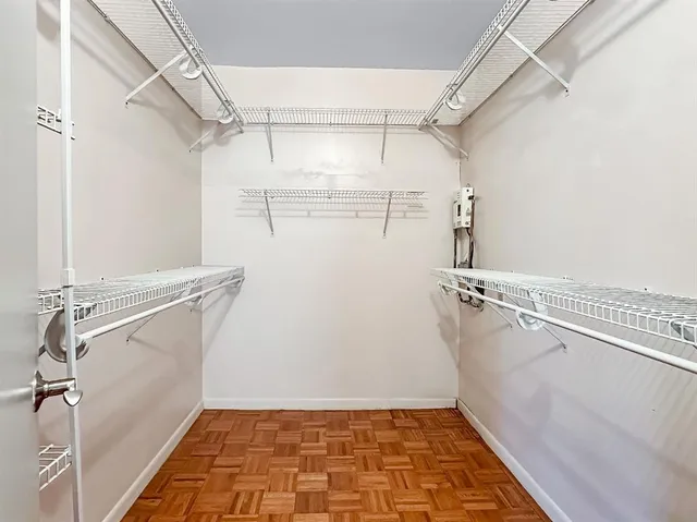 $199,000 | 1950 North Andrews Avenue, Unit 120D, Wilton Manors, FL 33305