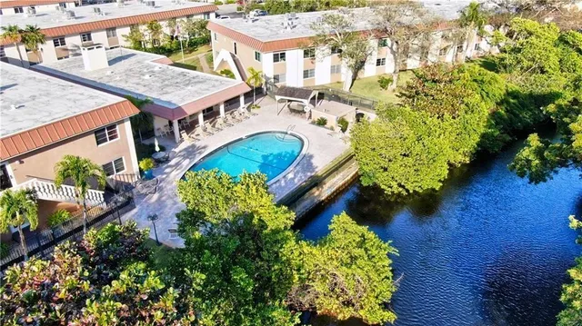 $199,000 | 1950 North Andrews Avenue, Unit 120D, Wilton Manors, FL 33305