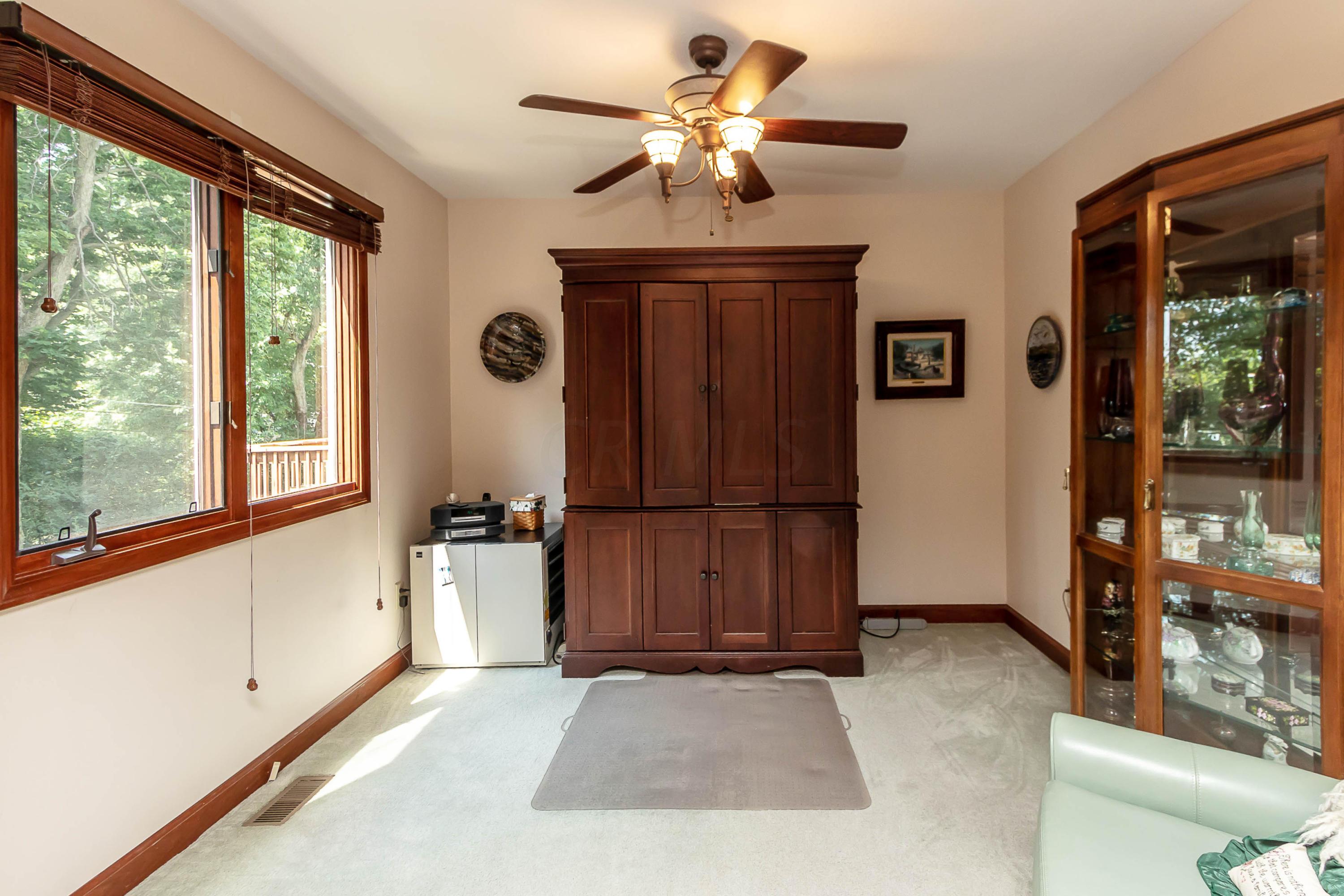 5112 Postlewaite Road Columbus, OH 43235 - Photo 11 of 54 Gallery Image 11