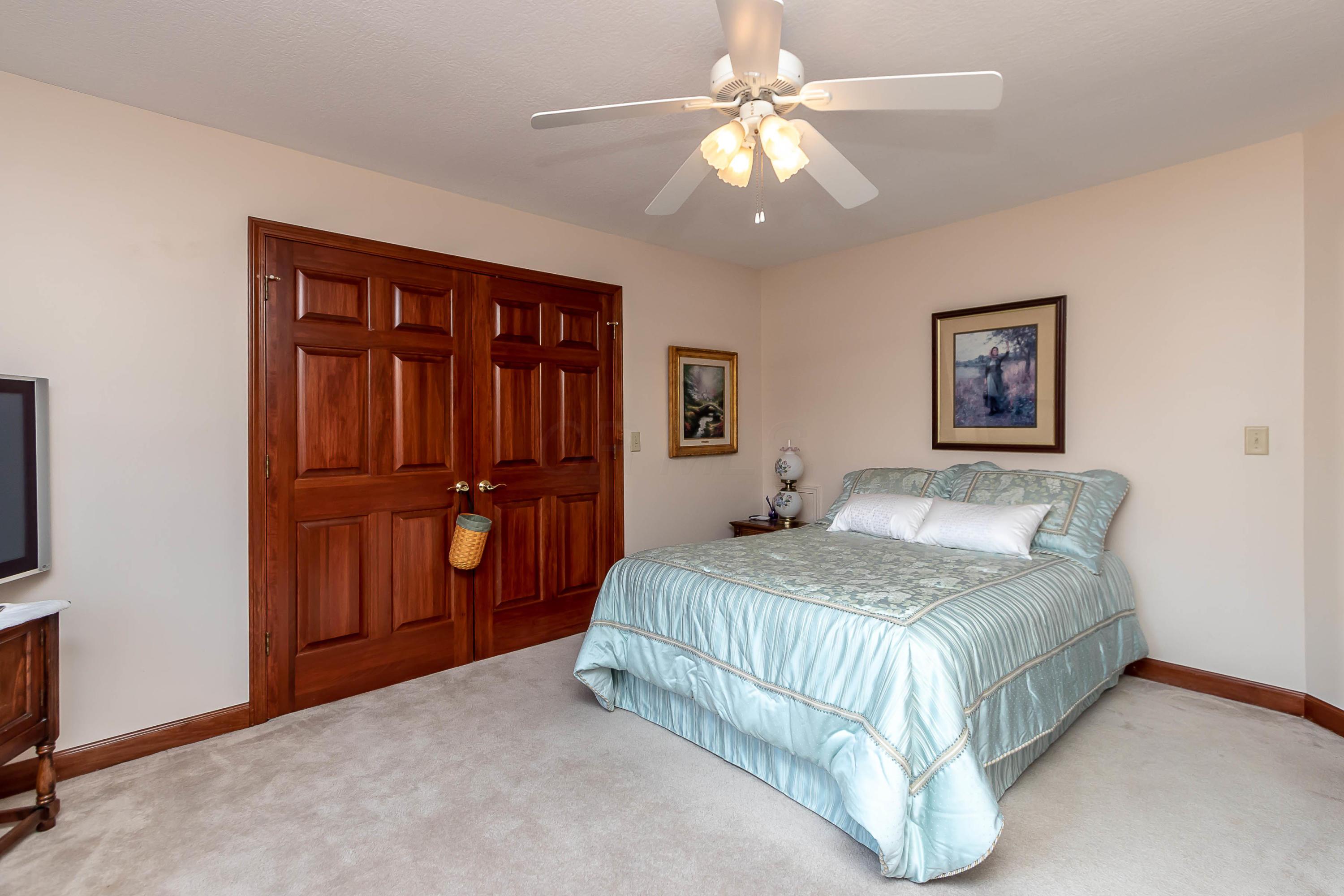 5112 Postlewaite Road Columbus, OH 43235 - Photo 31 of 54 Gallery Image 31