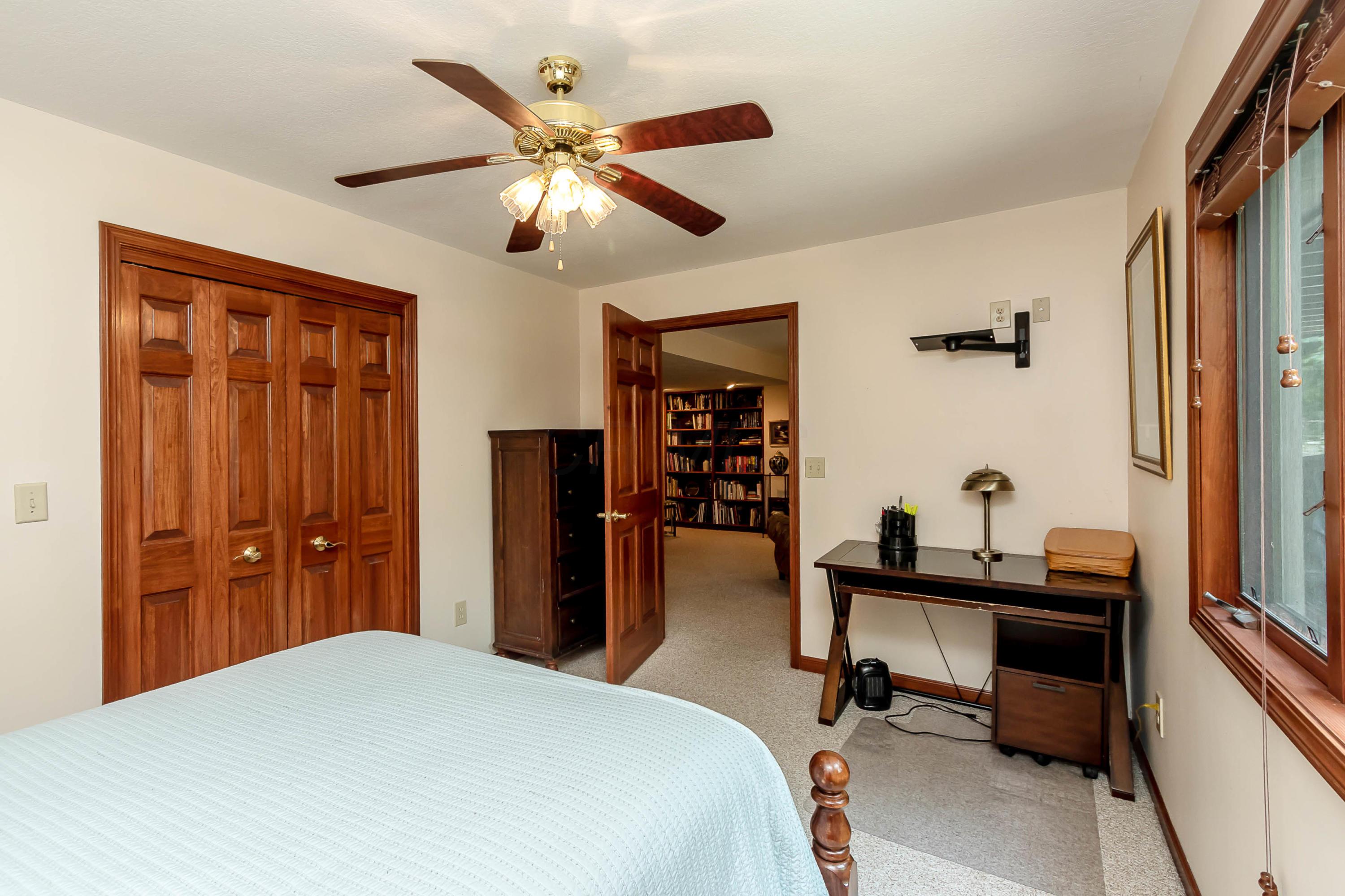 5112 Postlewaite Road Columbus, OH 43235 - Photo 40 of 54 Gallery Image 40