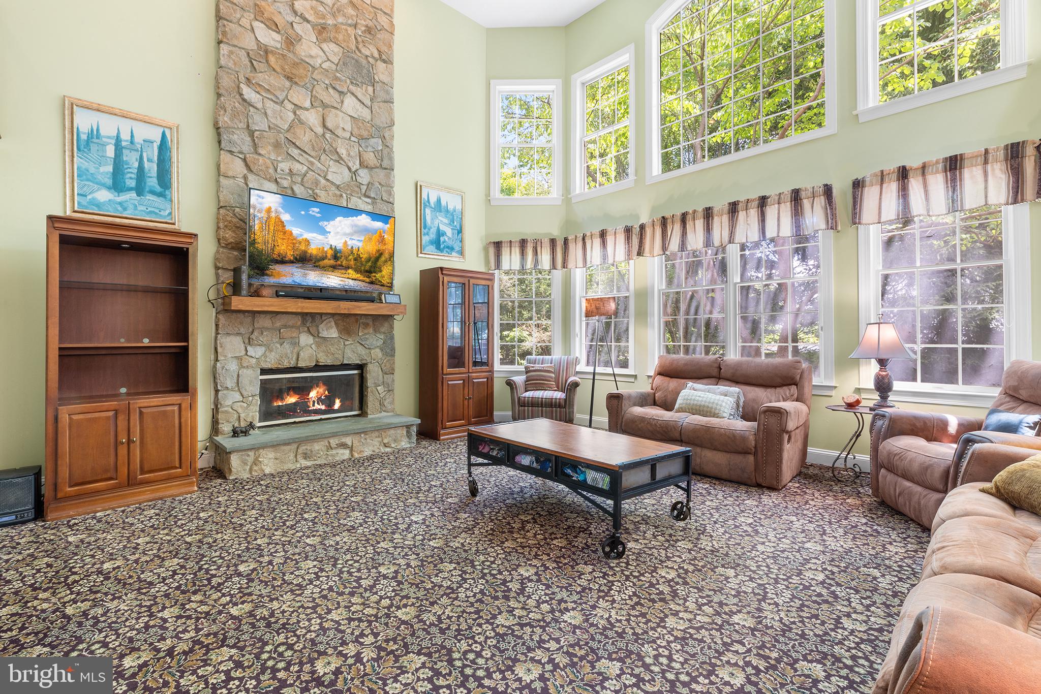5 Hempstead Road Newtown Square, PA 19073 - Photo 5 of 40 Two story Great room