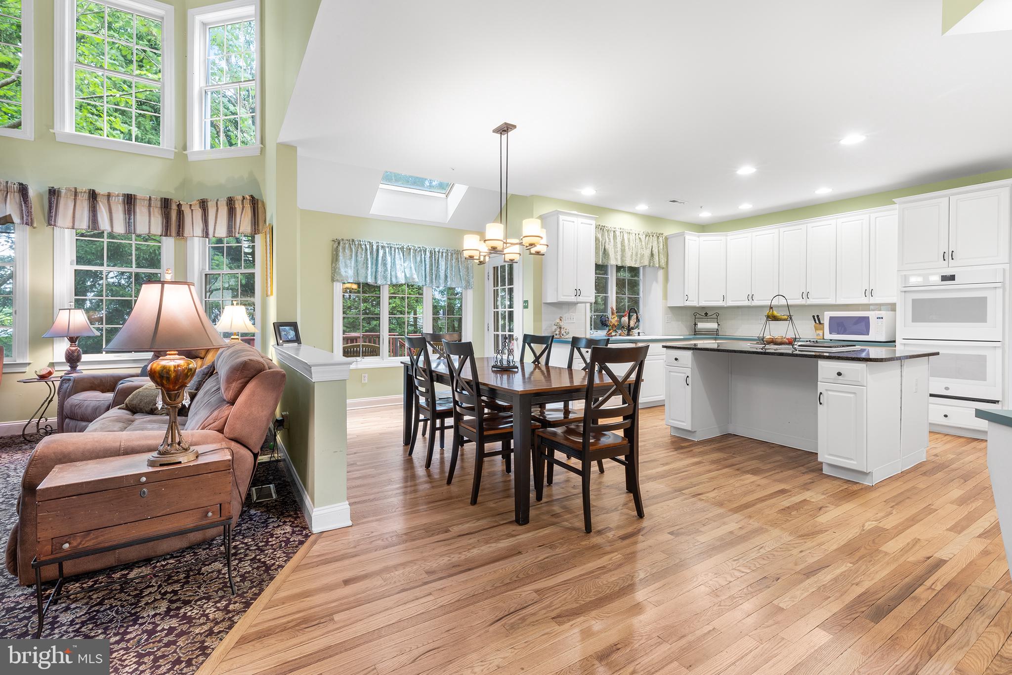 5 Hempstead Road Newtown Square, PA 19073 - Photo 8 of 40 Open to kitchen