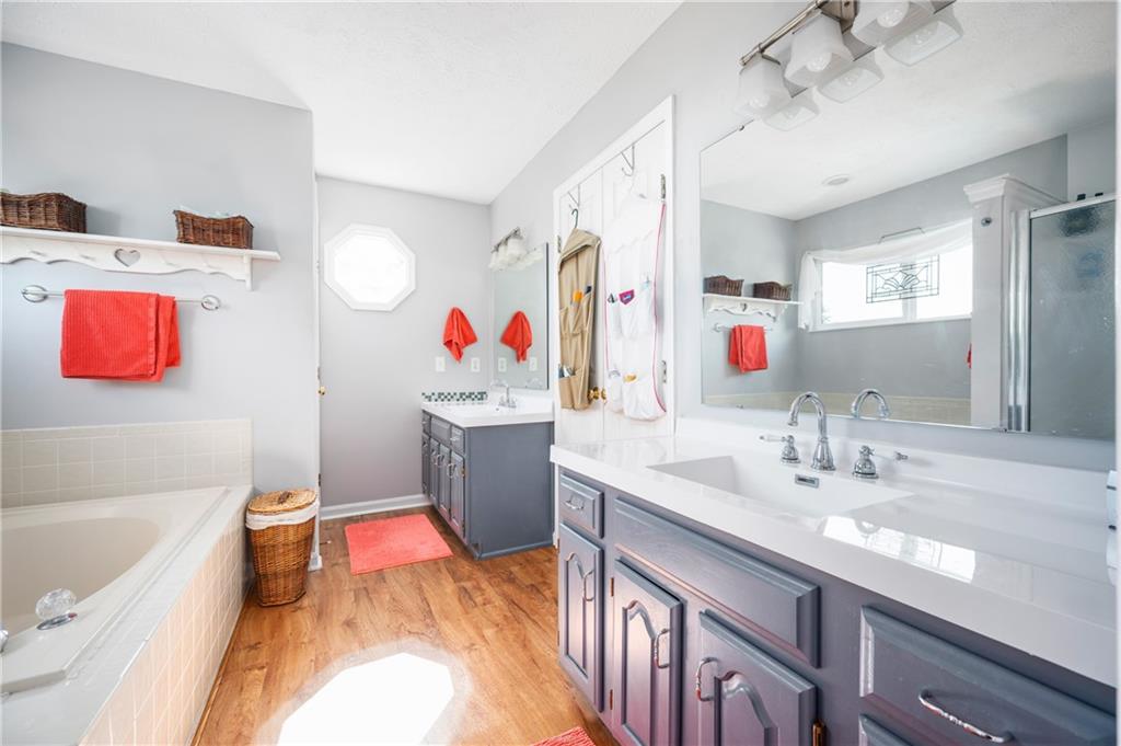 8964 Wooster Court Fishers, IN 46038 - Photo 4 of 26