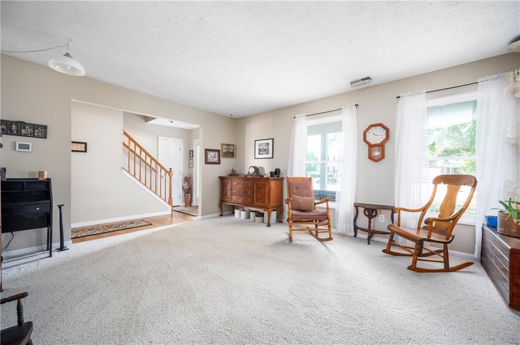 8964 Wooster Court Fishers, IN 46038 - Photo 9 of 26