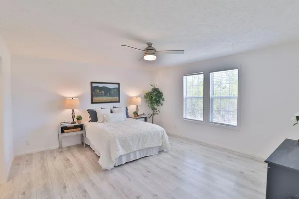 $475,000 | 291 Nelson Farm Lane, Cross, SC 29436