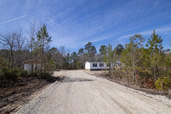 $475,000 | 291 Nelson Farm Lane, Cross, SC 29436