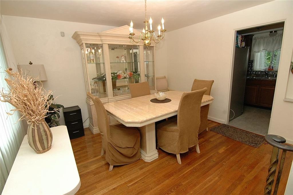 2932 Middletown Road Pittsburgh, PA 15204 - Photo 12 of 25 Gallery Image 12