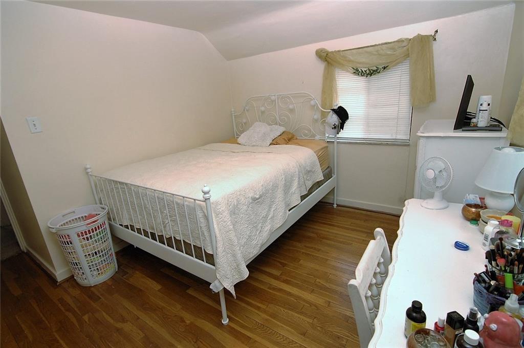 2932 Middletown Road Pittsburgh, PA 15204 - Photo 14 of 25 Gallery Image 14