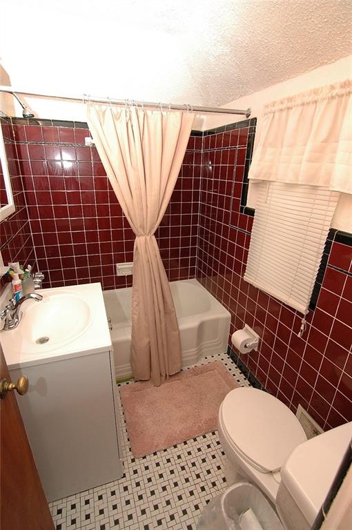 2932 Middletown Road Pittsburgh, PA 15204 - Photo 23 of 25 Gallery Image 23