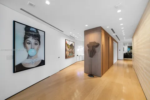 $22,000,000 | 100 South Pointe Drive, Unit 1106/07, Miami Beach, FL 33139