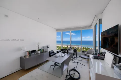 $22,000,000 | 100 South Pointe Drive, Unit 1106/07, Miami Beach, FL 33139