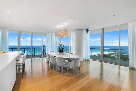 $22,000,000 | 100 South Pointe Drive, Unit 1106/07, Miami Beach, FL 33139
