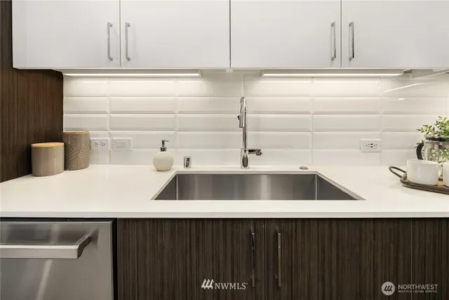 a close view of sink and tap