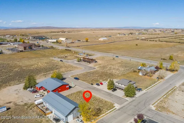 $100,000 | 4 Country Club Lane, Pinedale, WY 82941