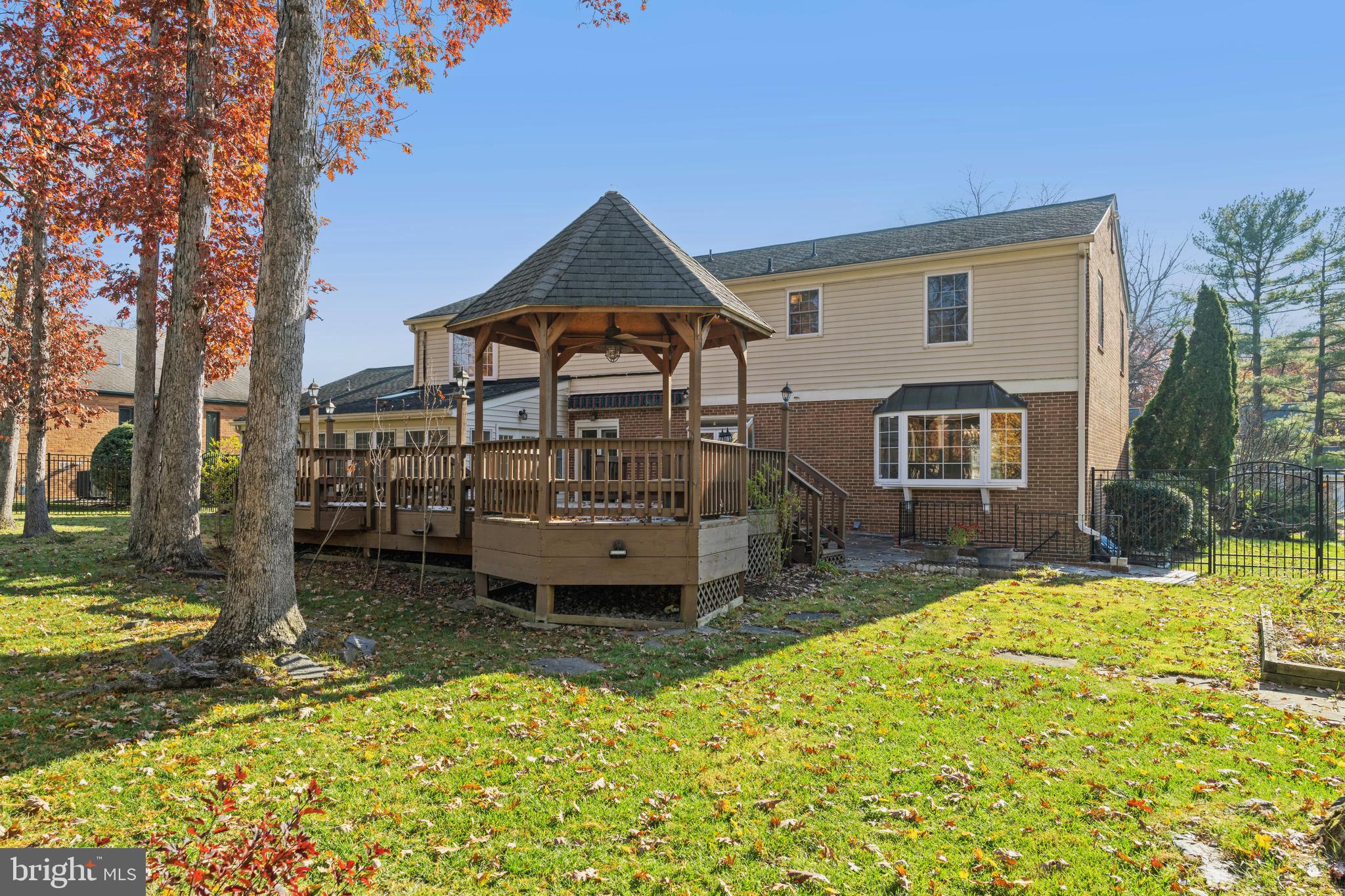 9912 Hall Road Potomac, MD 20854 - Photo 15 of 15 Spacious Backyard