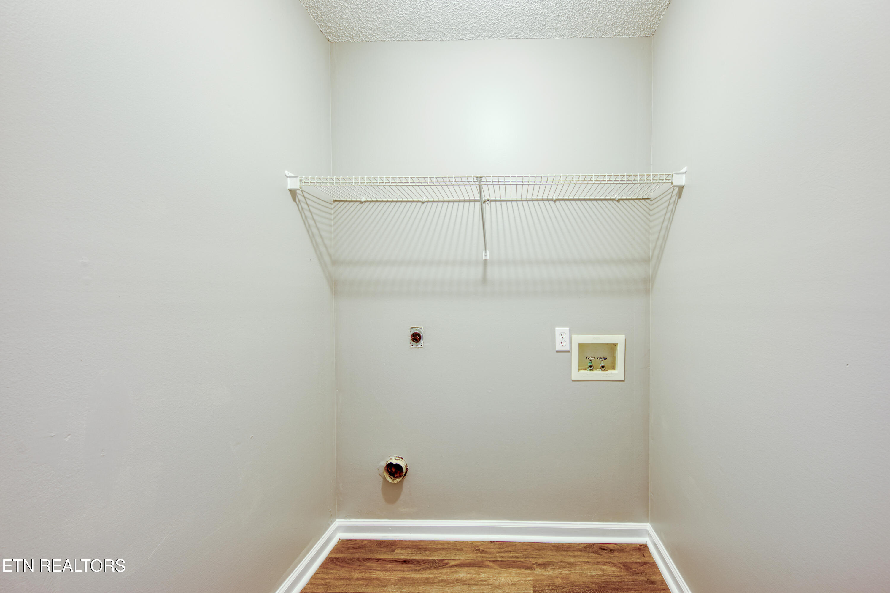 7913 Intervale Way Powell, TN 37849 - Photo 6 of 16 0H3A9622_6