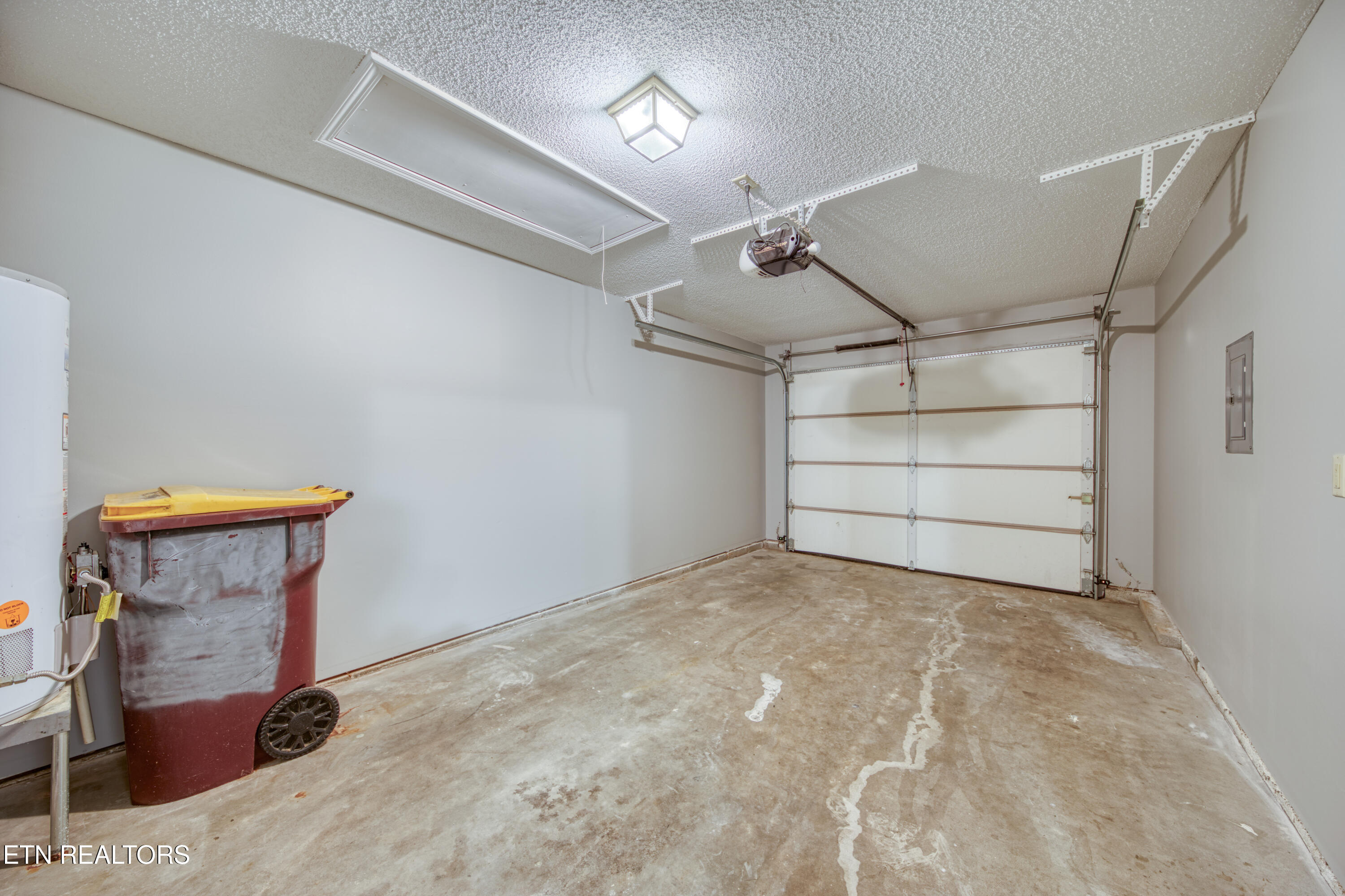 7913 Intervale Way Powell, TN 37849 - Photo 7 of 16 0H3A9626_7